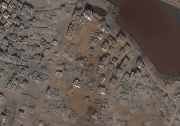 ইসরায়েলের গাজা অভিযান: স্যাটেলাইট চিত্রে ধ্বংসের চিহ্ন