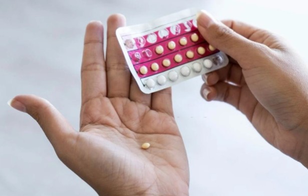 জন্মনিয়ন্ত্রণ বড়ি: নারী ও পুরুষের উপর প্রভাব এবং সতর্কতা